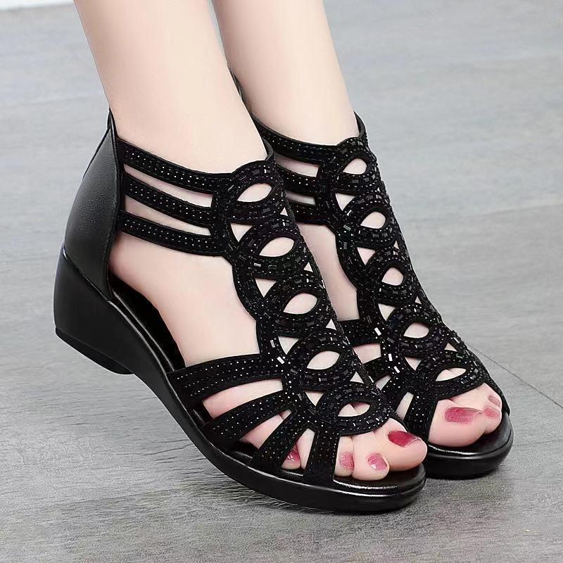 👡【35-40】Novi modni enobarvni ženski sandali