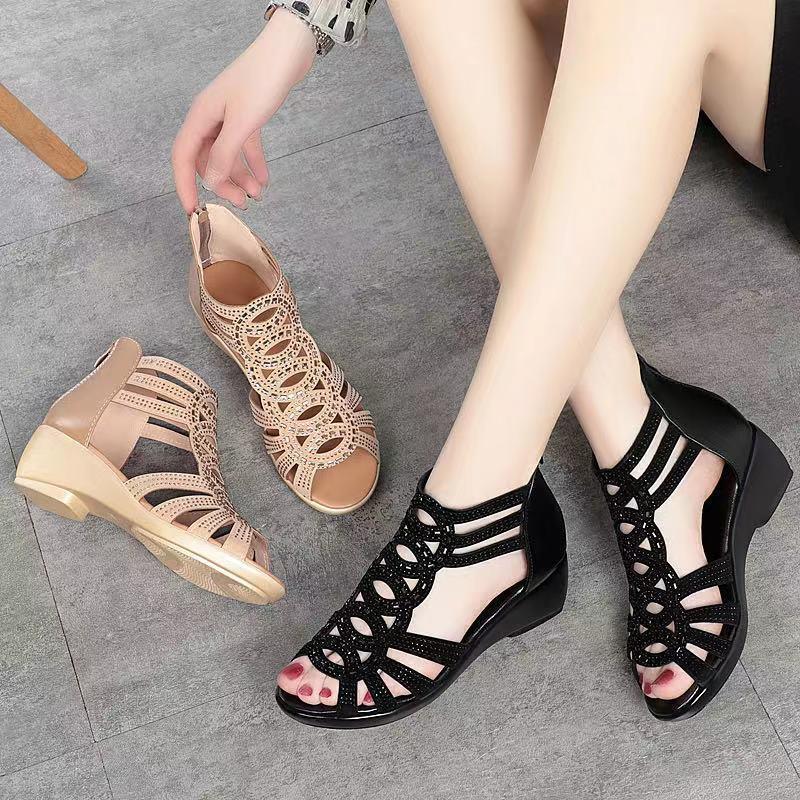 👡【35-40】Novi modni enobarvni ženski sandali