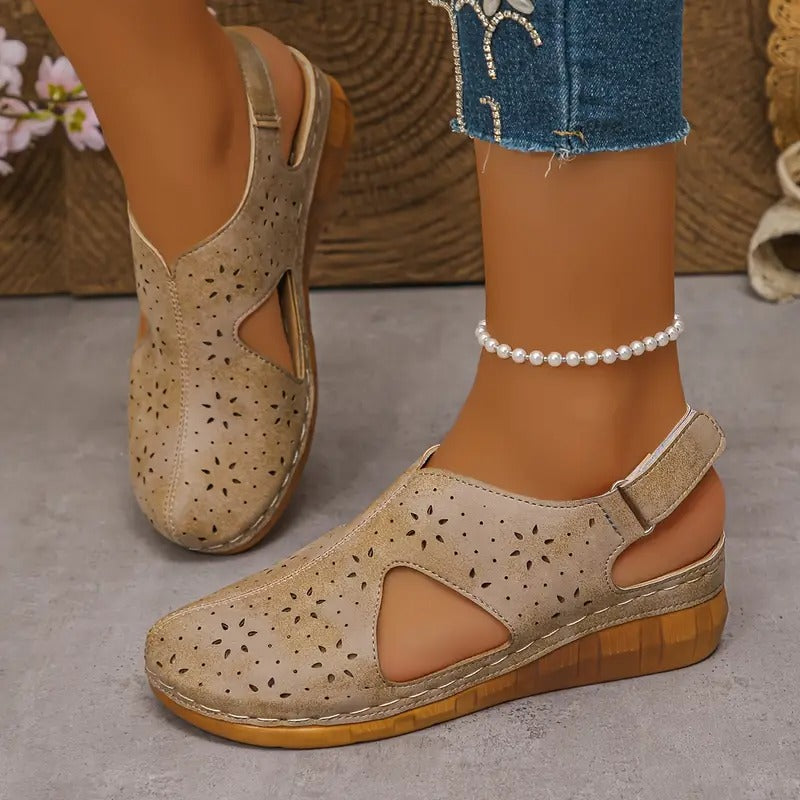 【36-43】Sandali s platformo in izrezi