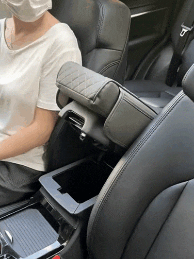 Wielofunkcyjna podkładka pod podłokietnik samochodowy